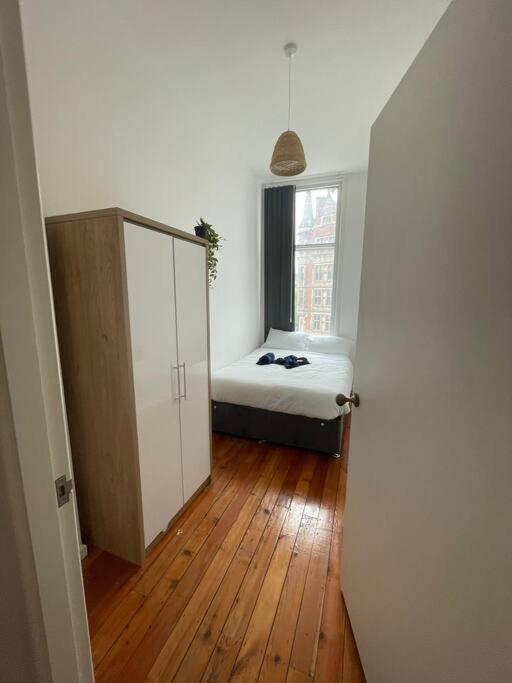Spacious Flat For 6 City Center Gs305 Sheffield Eksteriør bilde